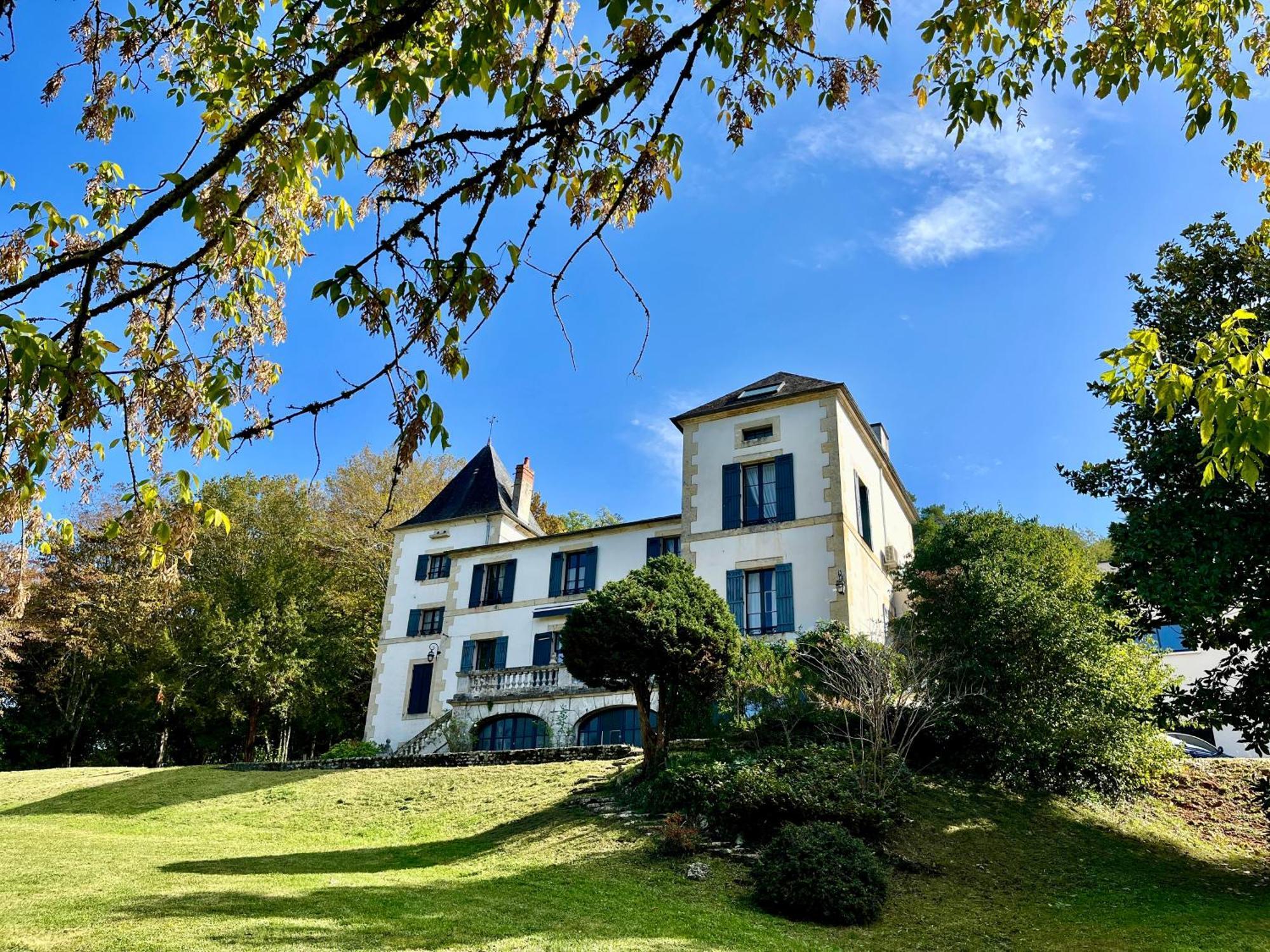فندق Richard Lequet Domaine Gastronomique Du Val D Atur Boulazac Isle Manoire المظهر الخارجي الصورة